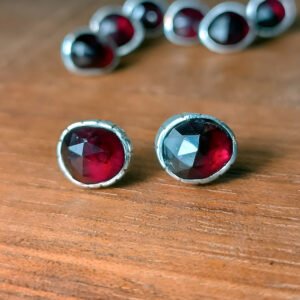 Rose-Cut Garnet Studs — Silver 925°
