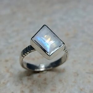 Rainbow Moonstone Square Ring — Silver 925°